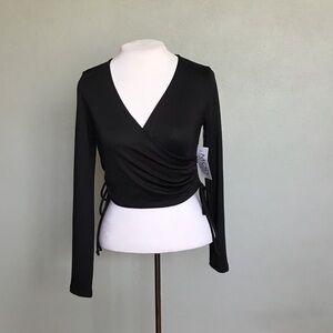 NWT Mod on Trend Black Side Ruched Faux-Wrap Top Size M